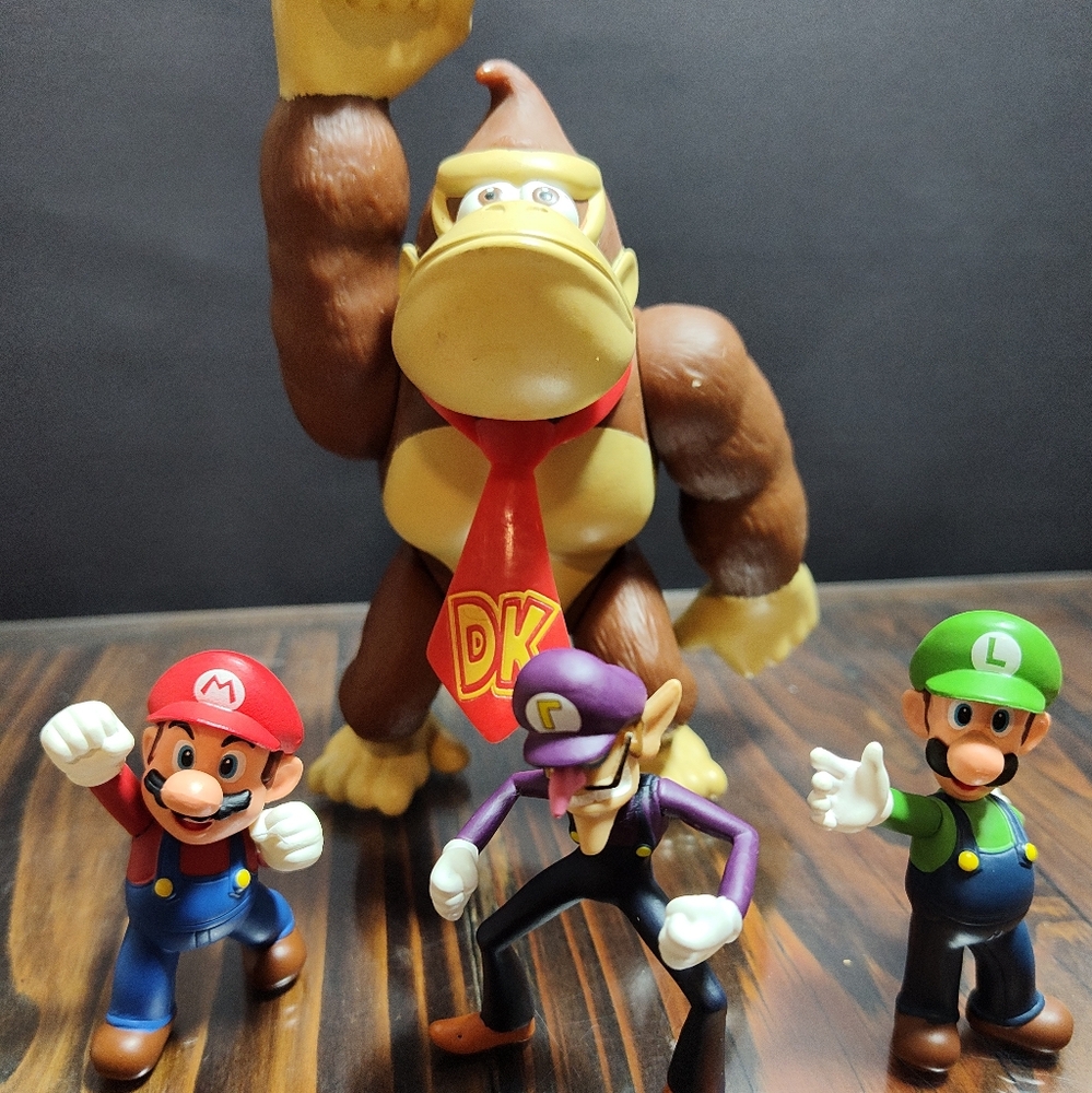 Vintage Nintendo Super Mario Bros Figures Set - Mario Luigi Waluigi Donkey Kong